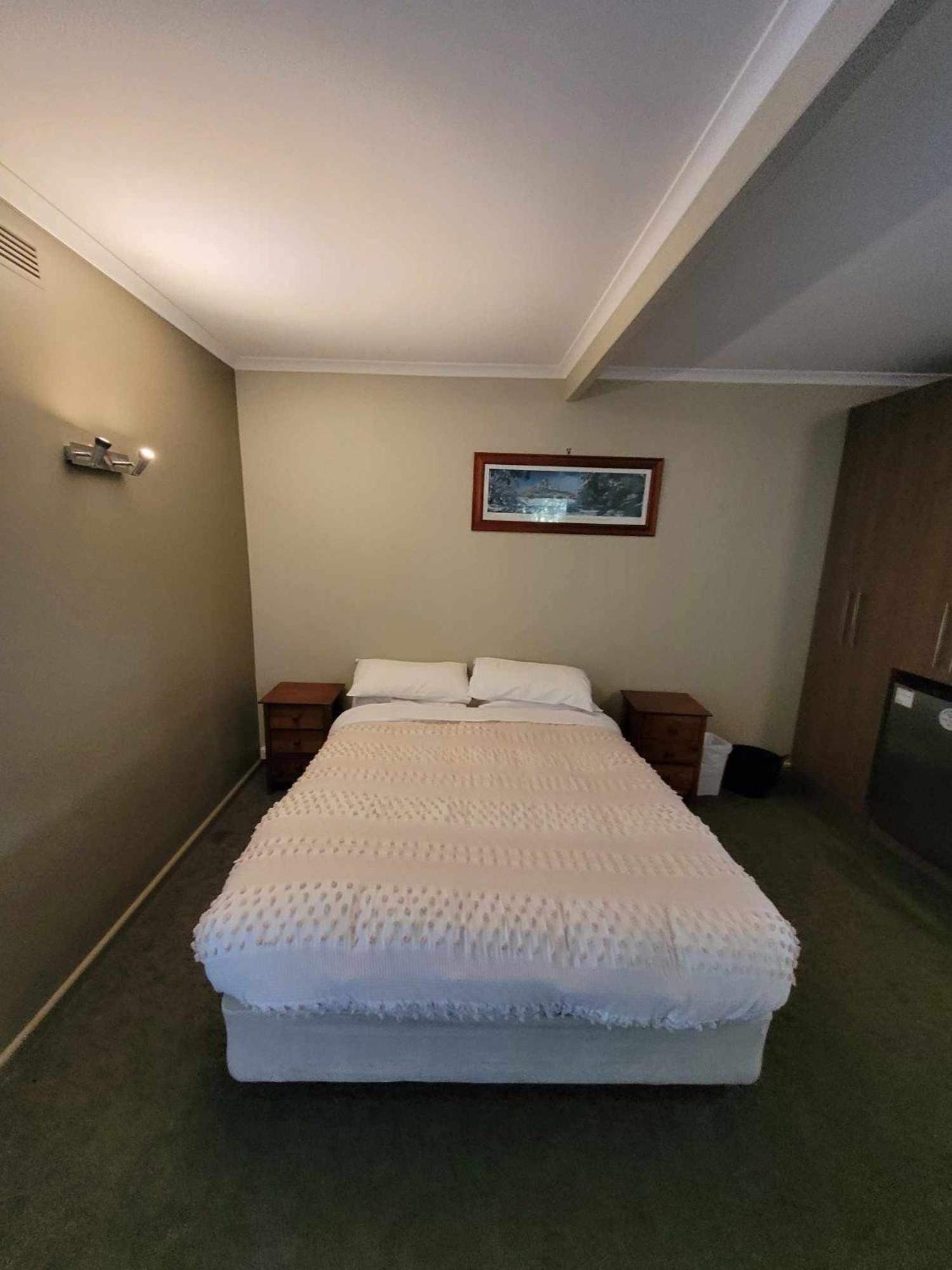 The Bright Motor Inn Extérieur photo