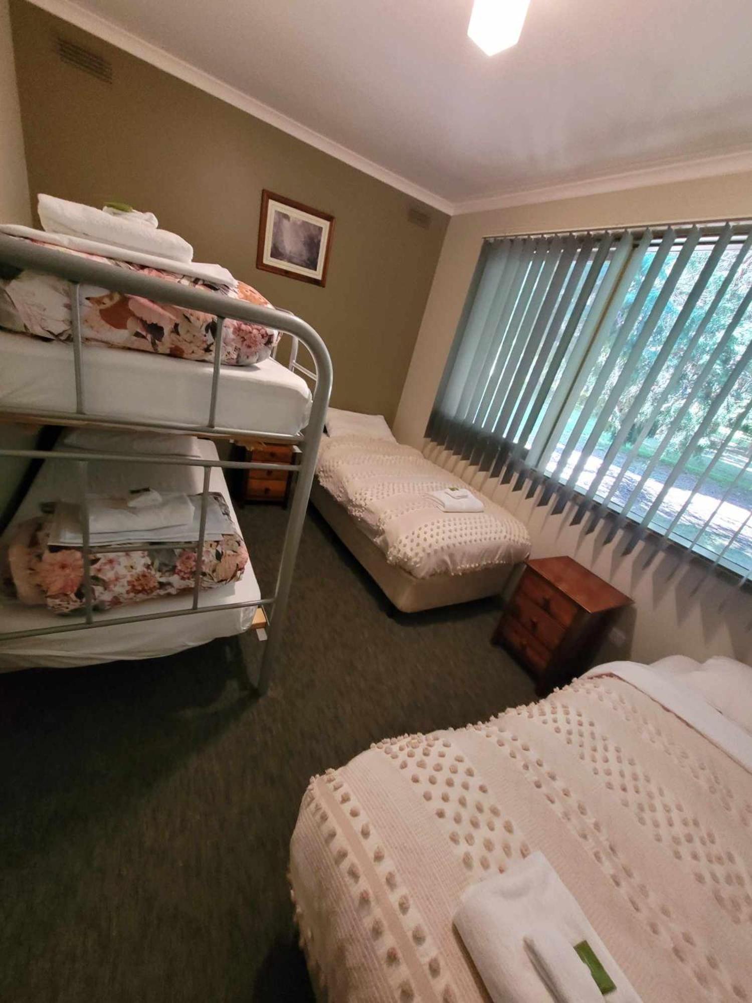 The Bright Motor Inn Extérieur photo