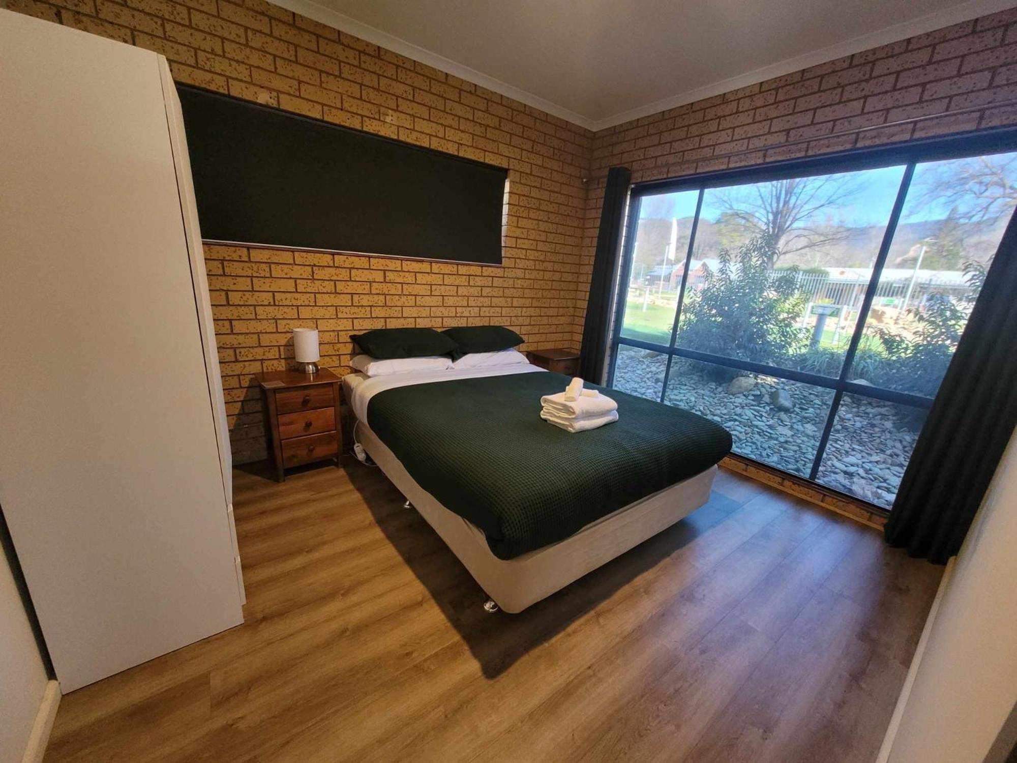 The Bright Motor Inn Extérieur photo