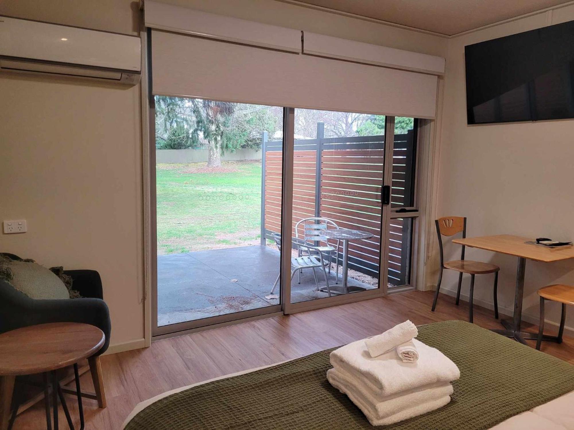 The Bright Motor Inn Extérieur photo