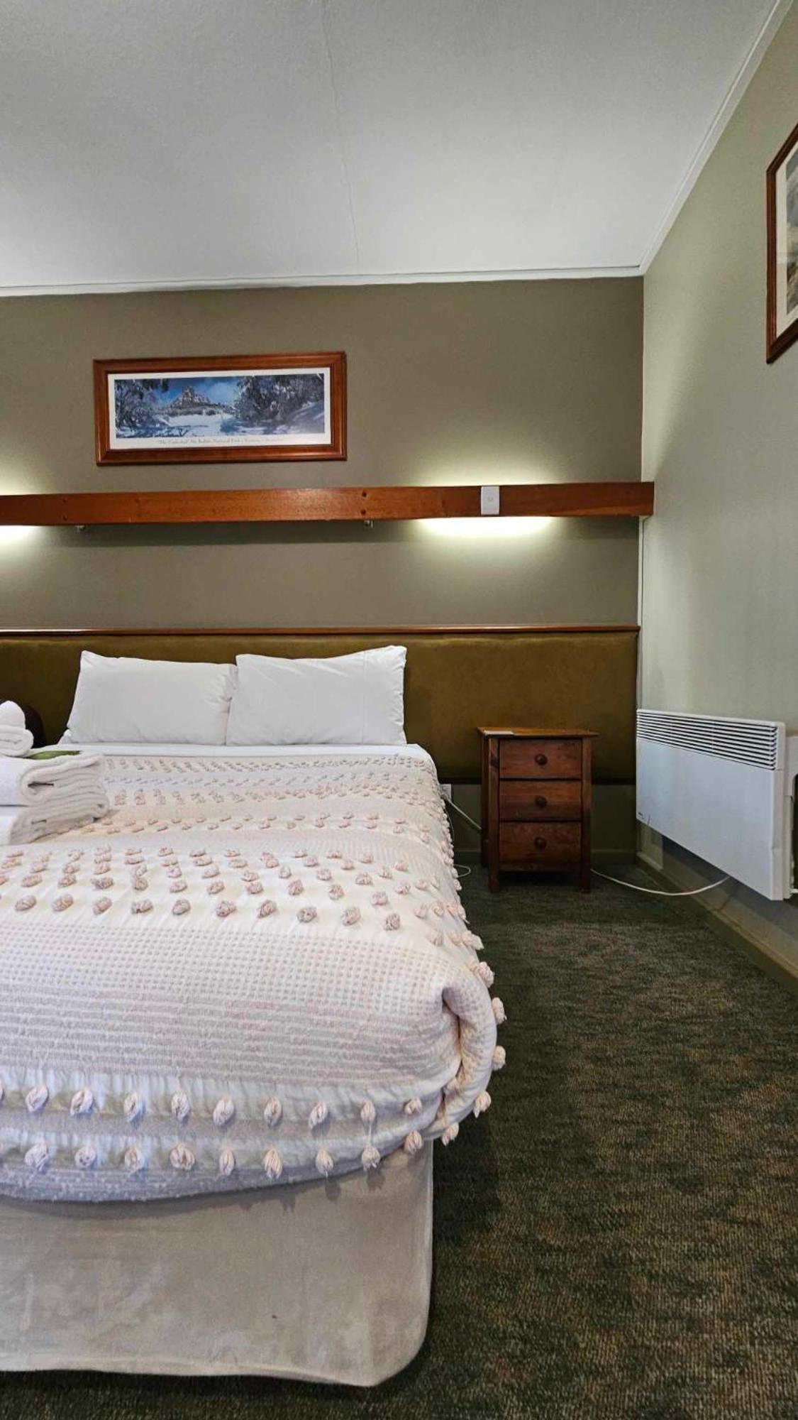The Bright Motor Inn Extérieur photo