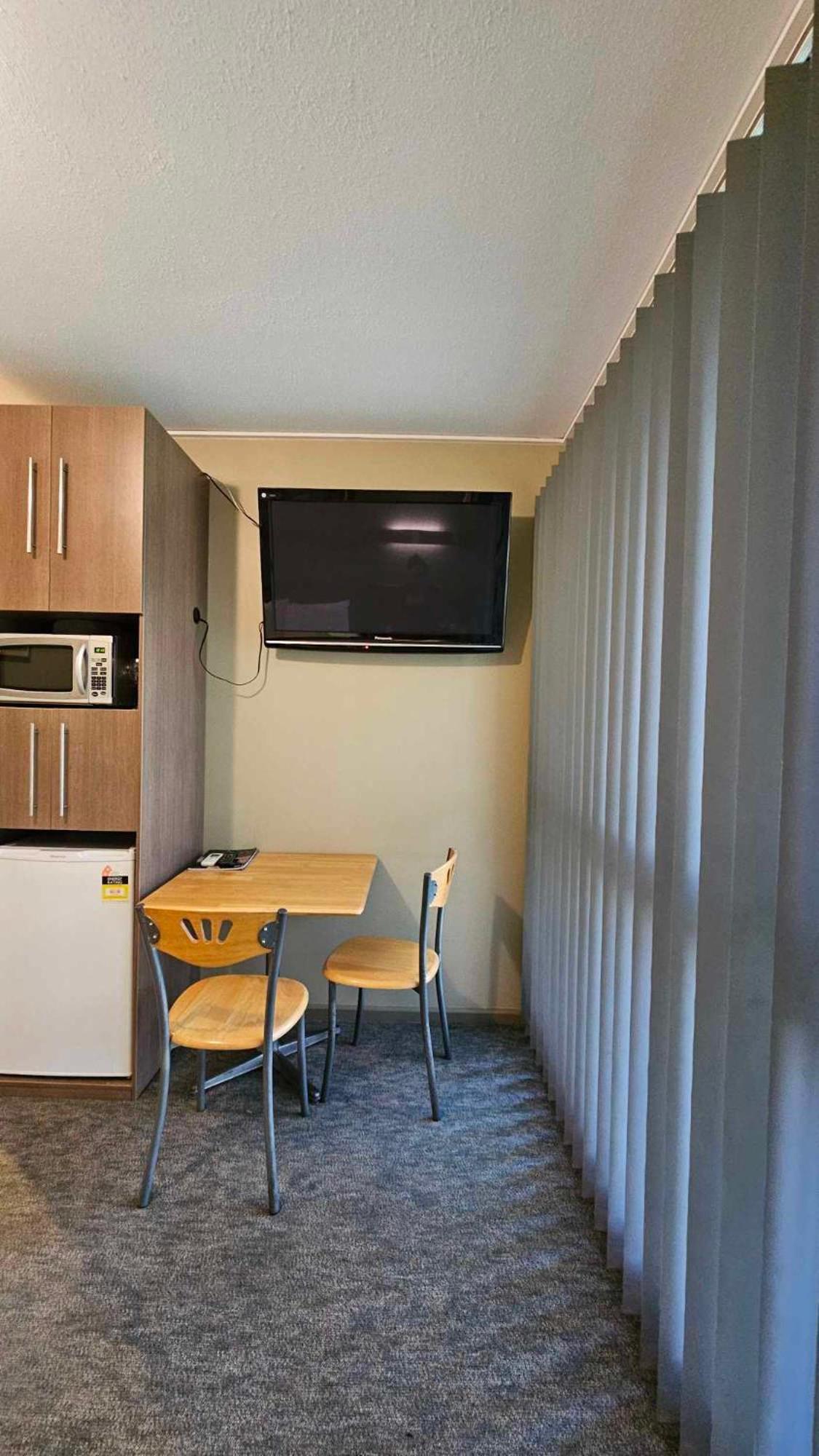 The Bright Motor Inn Extérieur photo
