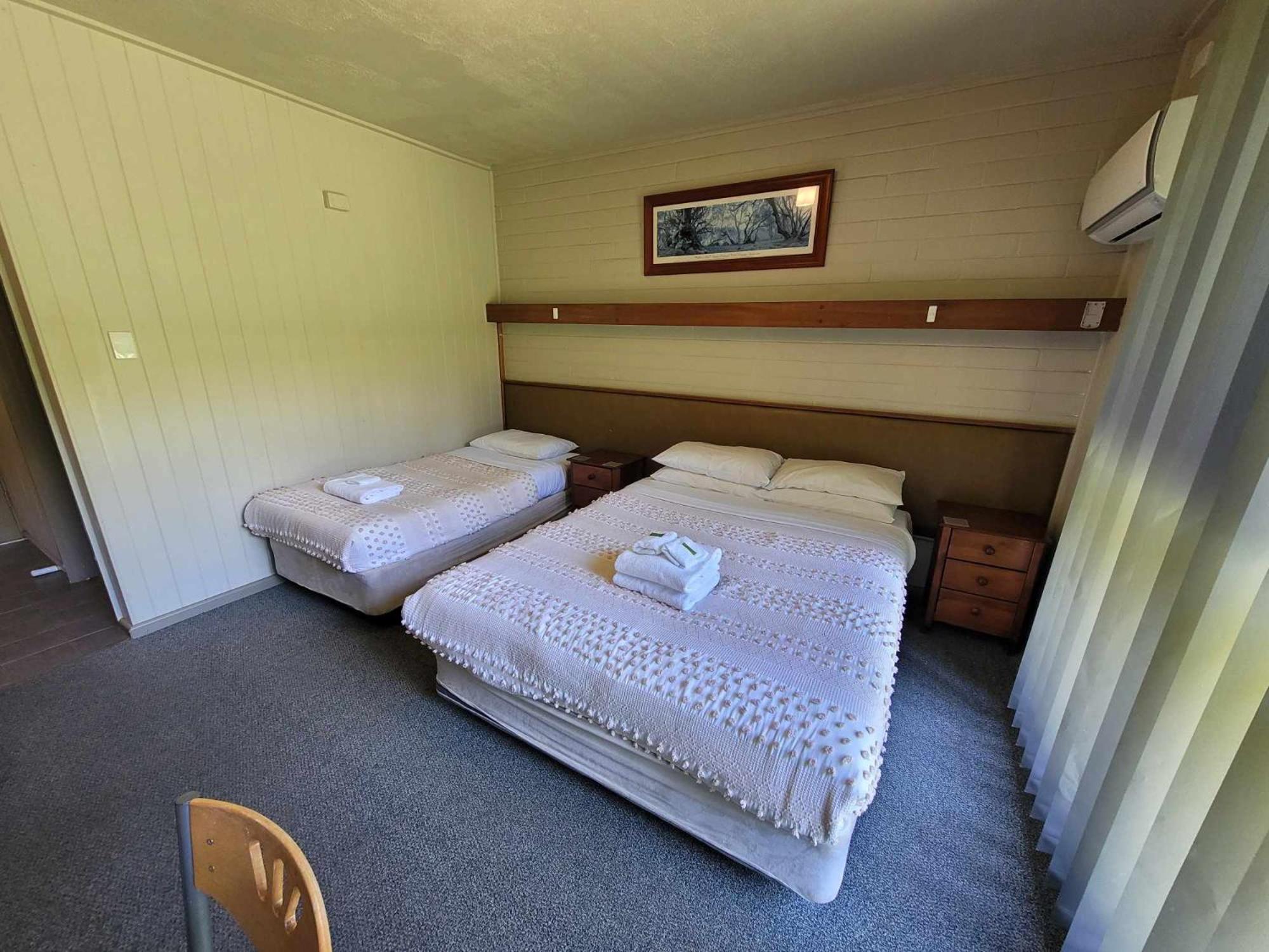The Bright Motor Inn Extérieur photo