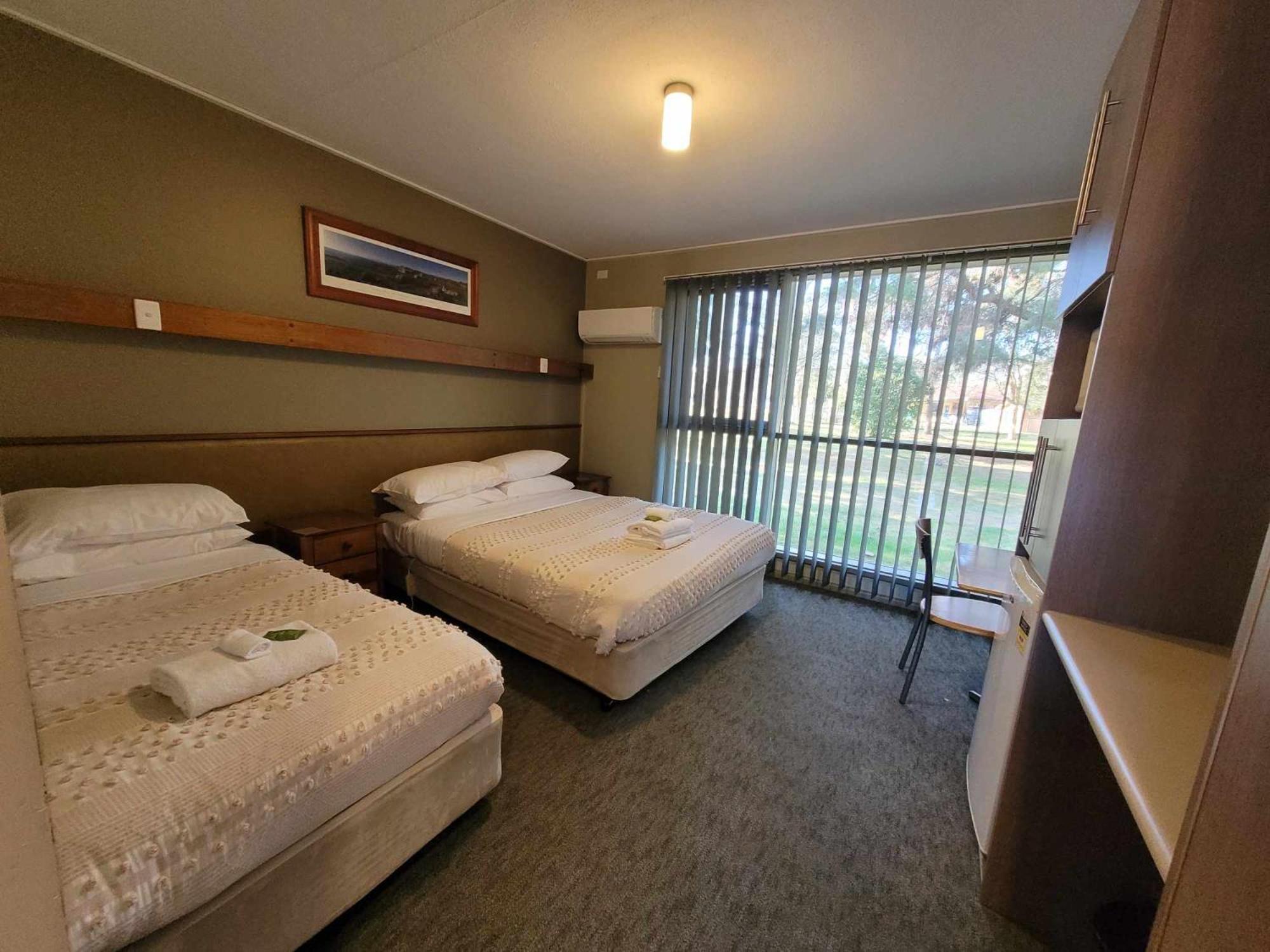 The Bright Motor Inn Extérieur photo